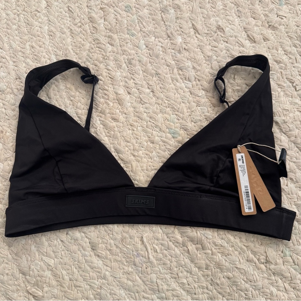 *NWT* SKIMS Plunge Bikini Top